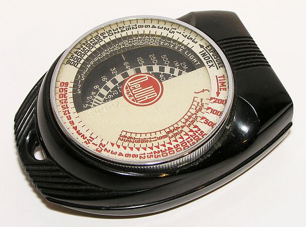 deJUR Critic 40