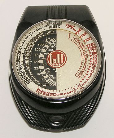 deJUR Critic 40a
